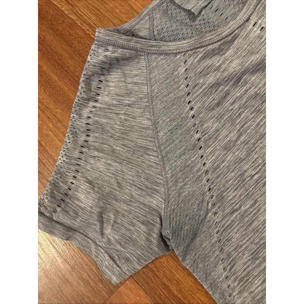 Athleta Foothill Seamless Tee T-Shirt Nylon Gray Womens Medium M - Picture 5 of 7